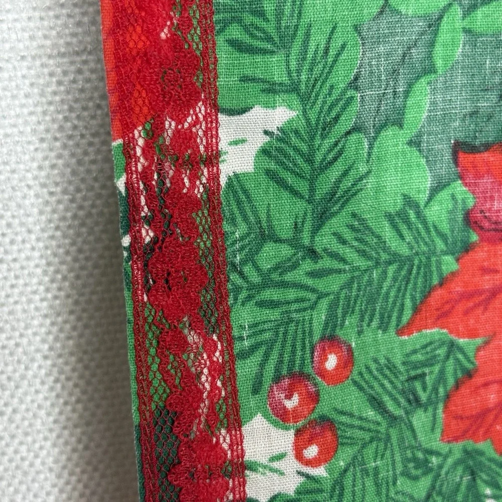 Vintage Handmade Poinsettia Christmas Tablecloth 52